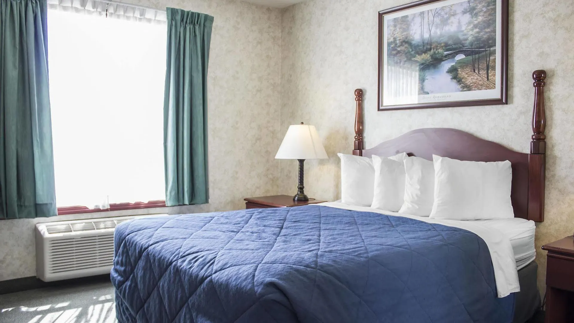 Ramada By Wyndham Nisku Edmonton Airport Hotel