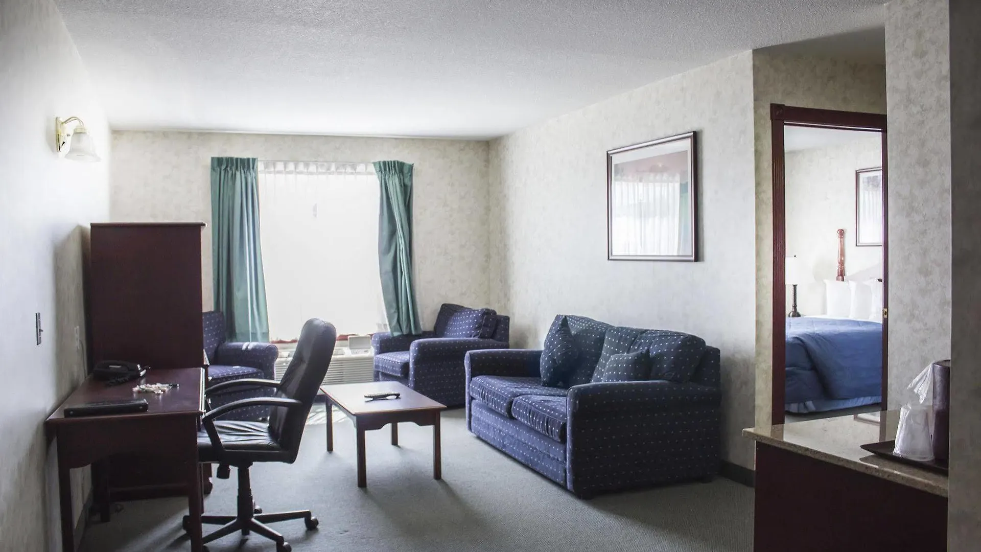 Ramada By Wyndham Nisku Edmonton Airport Hotel